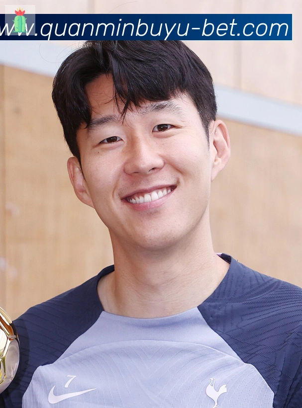 劳塔罗·马丁内斯